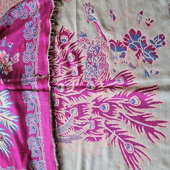 Scarf - Picture 3 of 3